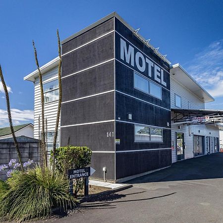 Pukekura Motor Lodge New Plymouth Kültér fotó Motel in Pukeaura, New Zealand